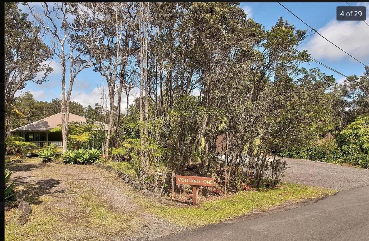 Volcano One - Modern Studio With Lanai Near Volcano National Park Екстер'єр фото